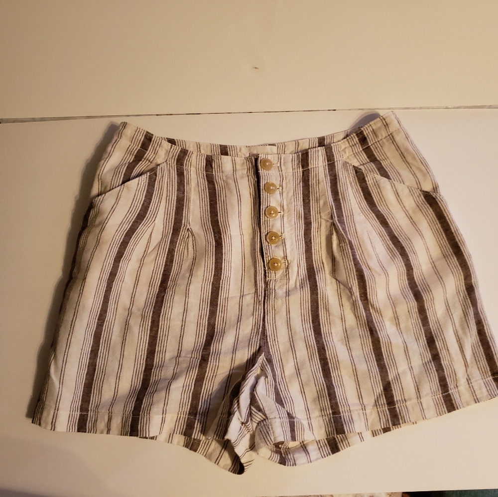 Anthropologie Beach goer shorts size 10